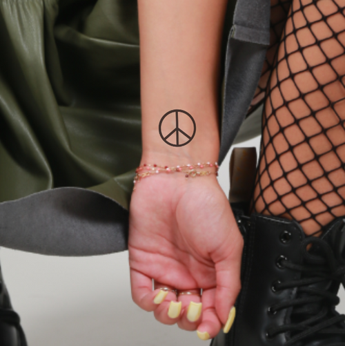 Tatuaggio Peace and love
