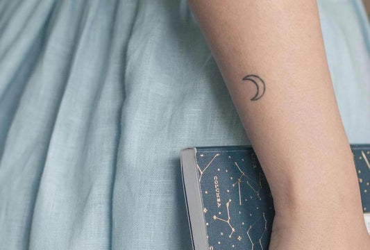 Le tatouage lune : magie, signification et styles