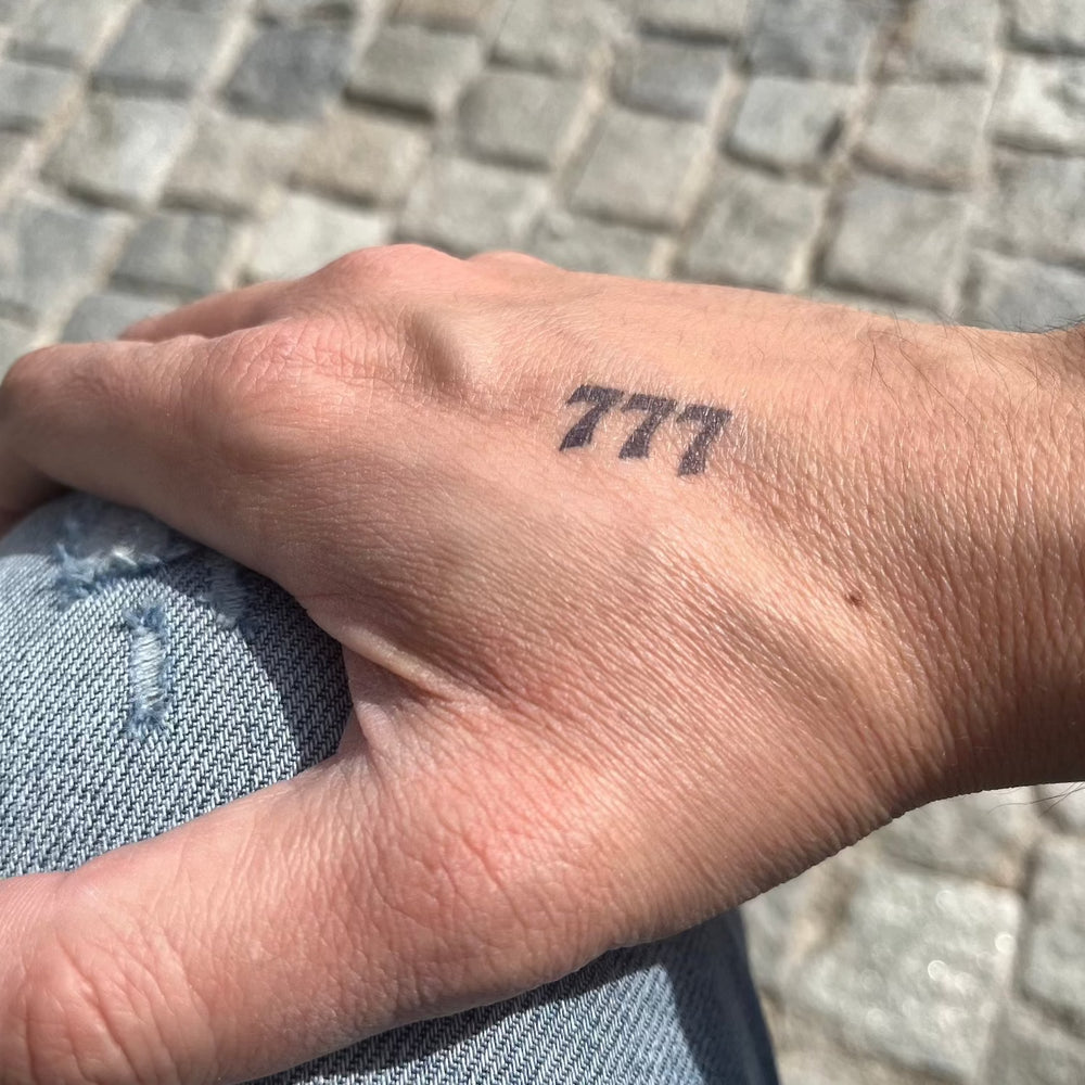 777 Significato Tatuaggio Tatuaggio Temporaneo The Flash Tattoo 777-significato-tatuaggio-tatuaggio-temporaneo-the-flash-tattoo